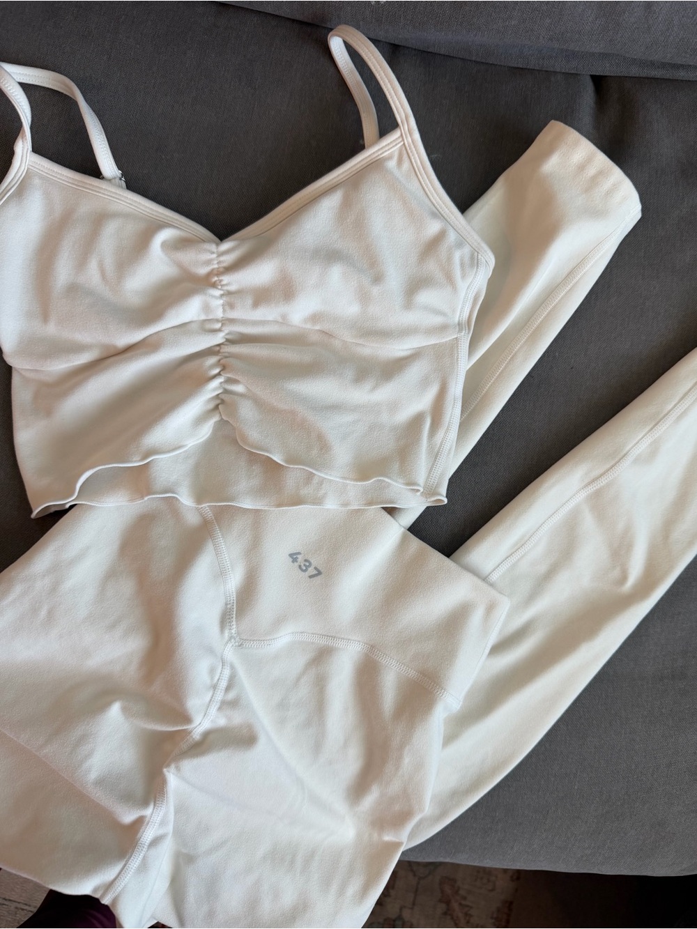 437 Set-Cream